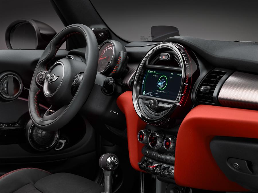  Mini Cooper S JCW Cabrio 2016 года  (фото 4 из 104)